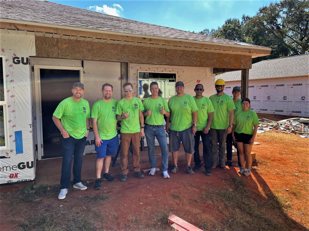 Team Mobile with Habitat for Humanity